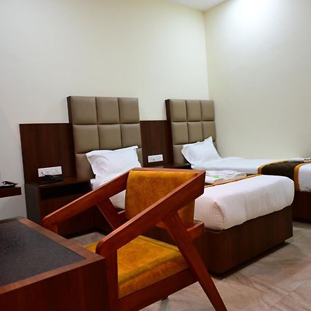 Unnati Stay Inn Vijayapura Bijāpur المظهر الخارجي الصورة