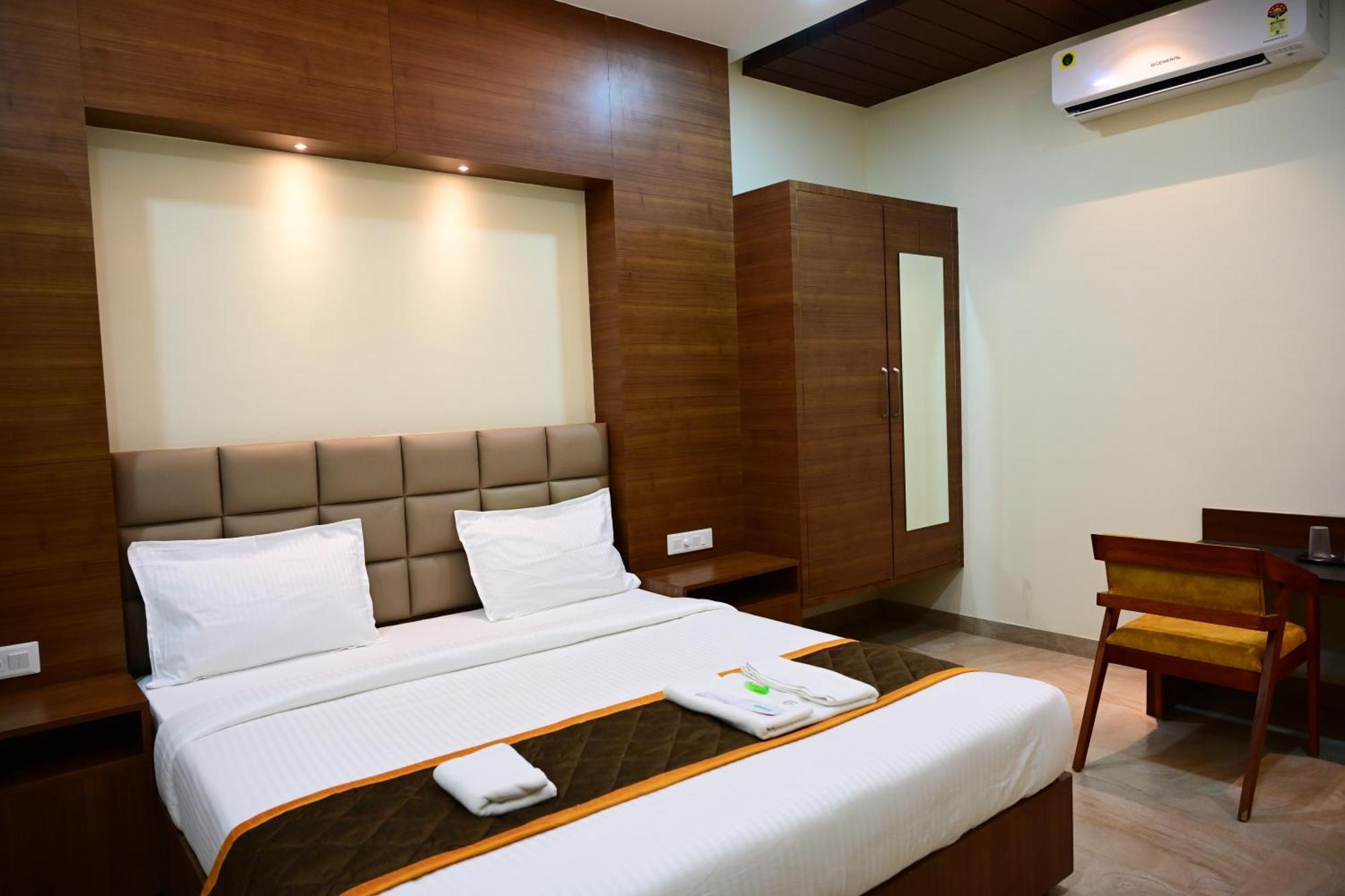 Unnati Stay Inn Vijayapura Bijāpur المظهر الخارجي الصورة