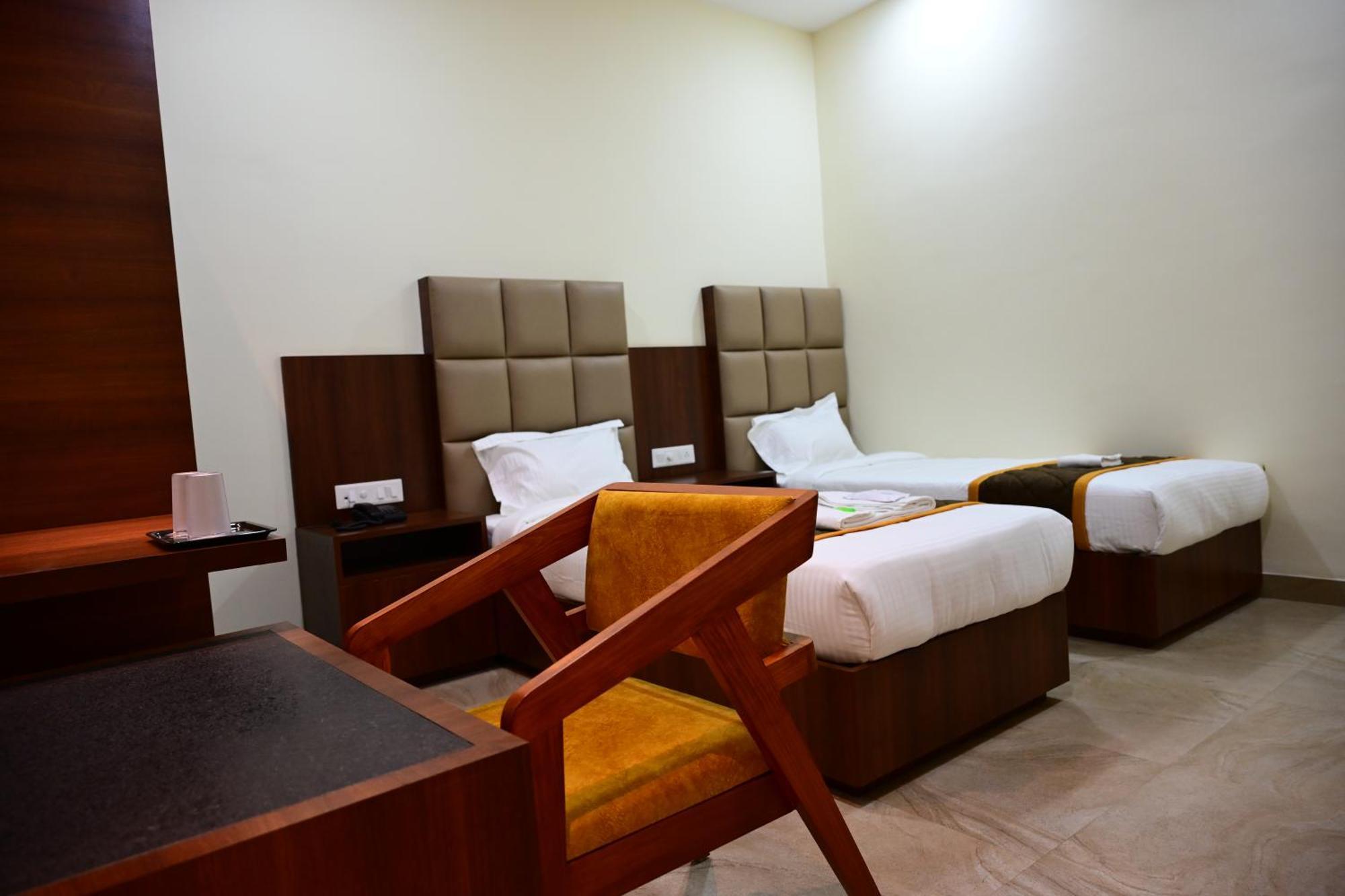 Unnati Stay Inn Vijayapura Bijāpur المظهر الخارجي الصورة