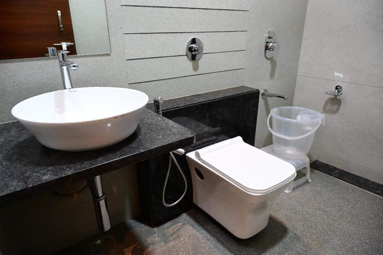 Unnati Stay Inn Vijayapura Bijāpur المظهر الخارجي الصورة