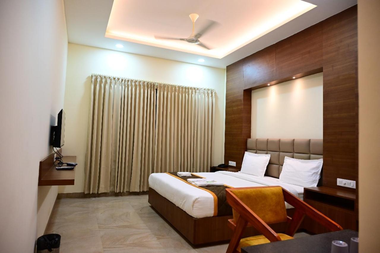 Unnati Stay Inn Vijayapura Bijāpur المظهر الخارجي الصورة